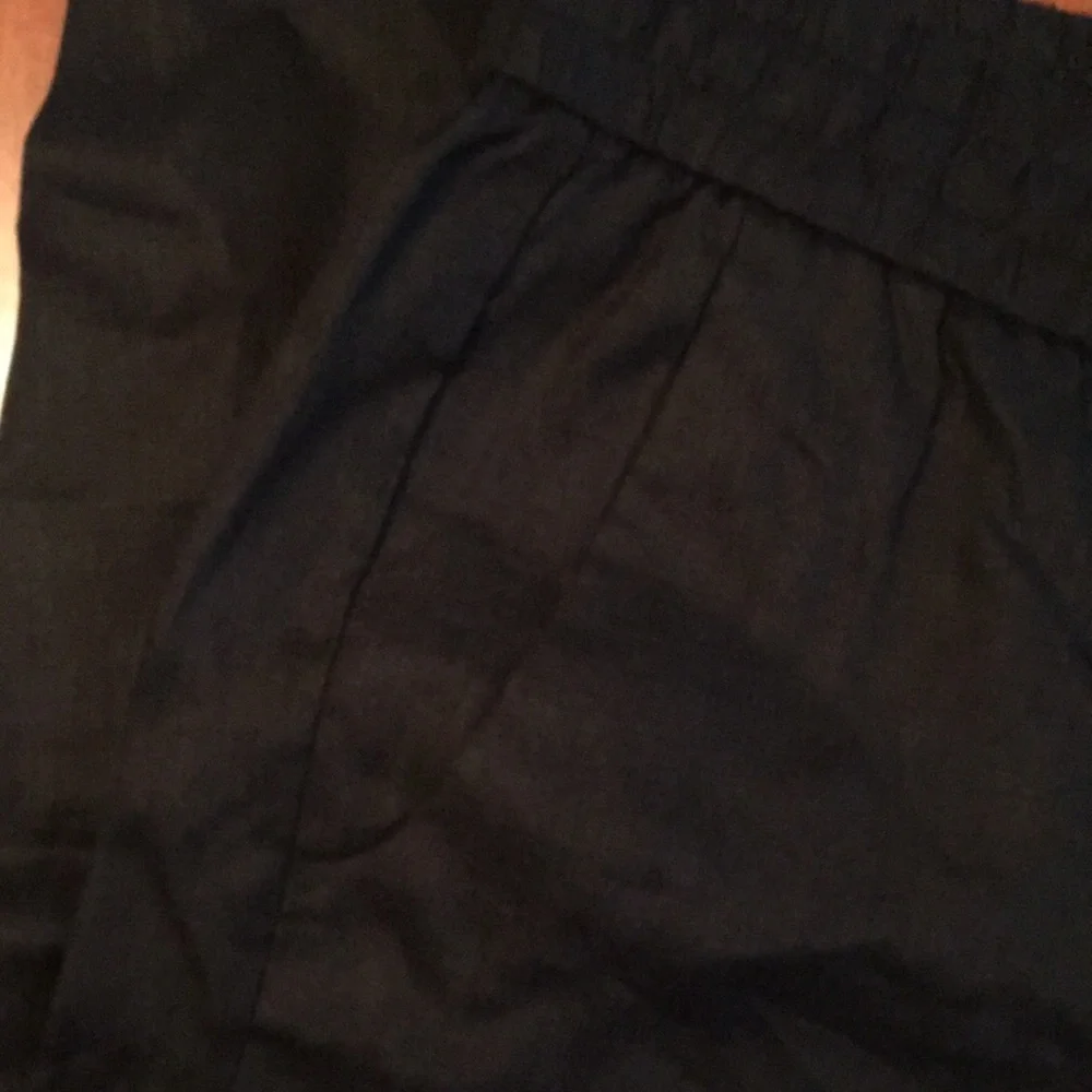 Elle Black Linen Pants - Picture 3 of 8